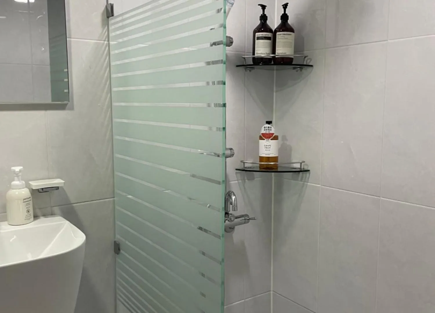 アパート Quiet And Spacious 1-Bedroom Apt In Gangnam ソウル特別市