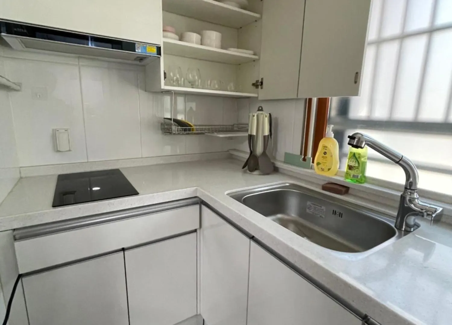סיאול Quiet And Spacious 1-Bedroom Apt In Gangnam 0*,