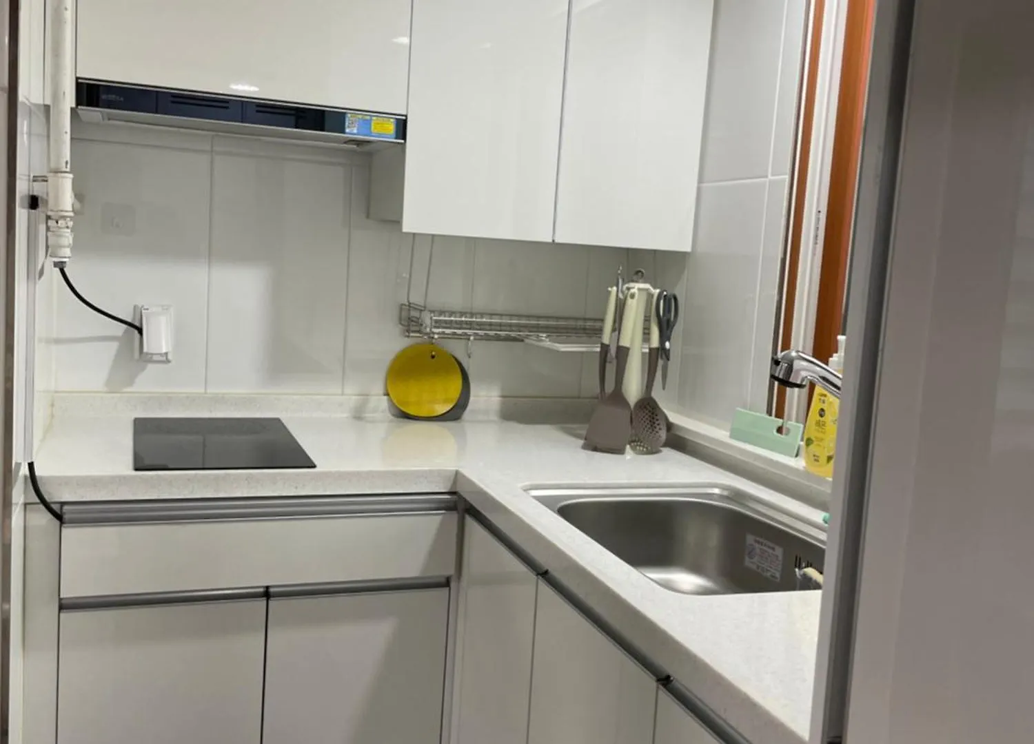 Quiet And Spacious 1-Bedroom Apt In Gangnam Seoel