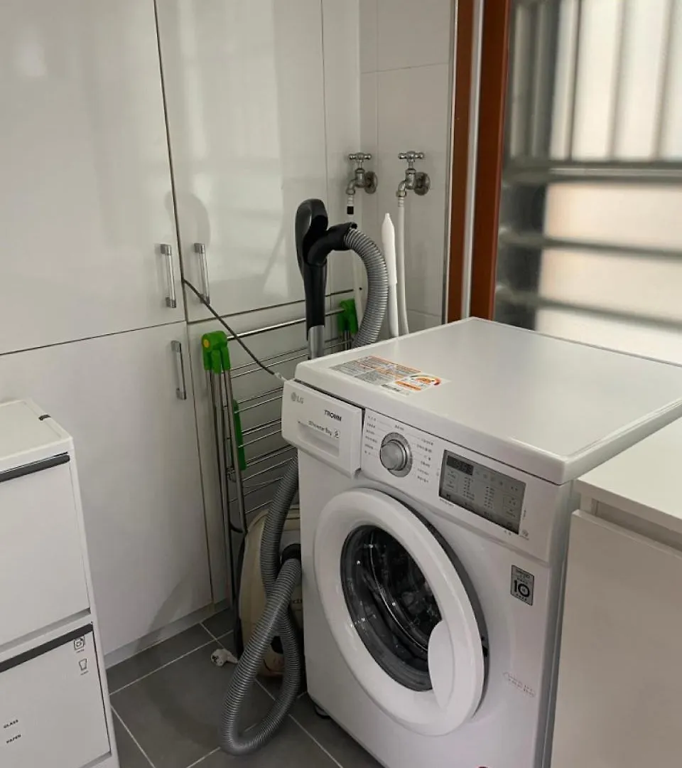 דירה סיאול Quiet And Spacious 1-Bedroom Apt In Gangnam קוריאה הדרומית